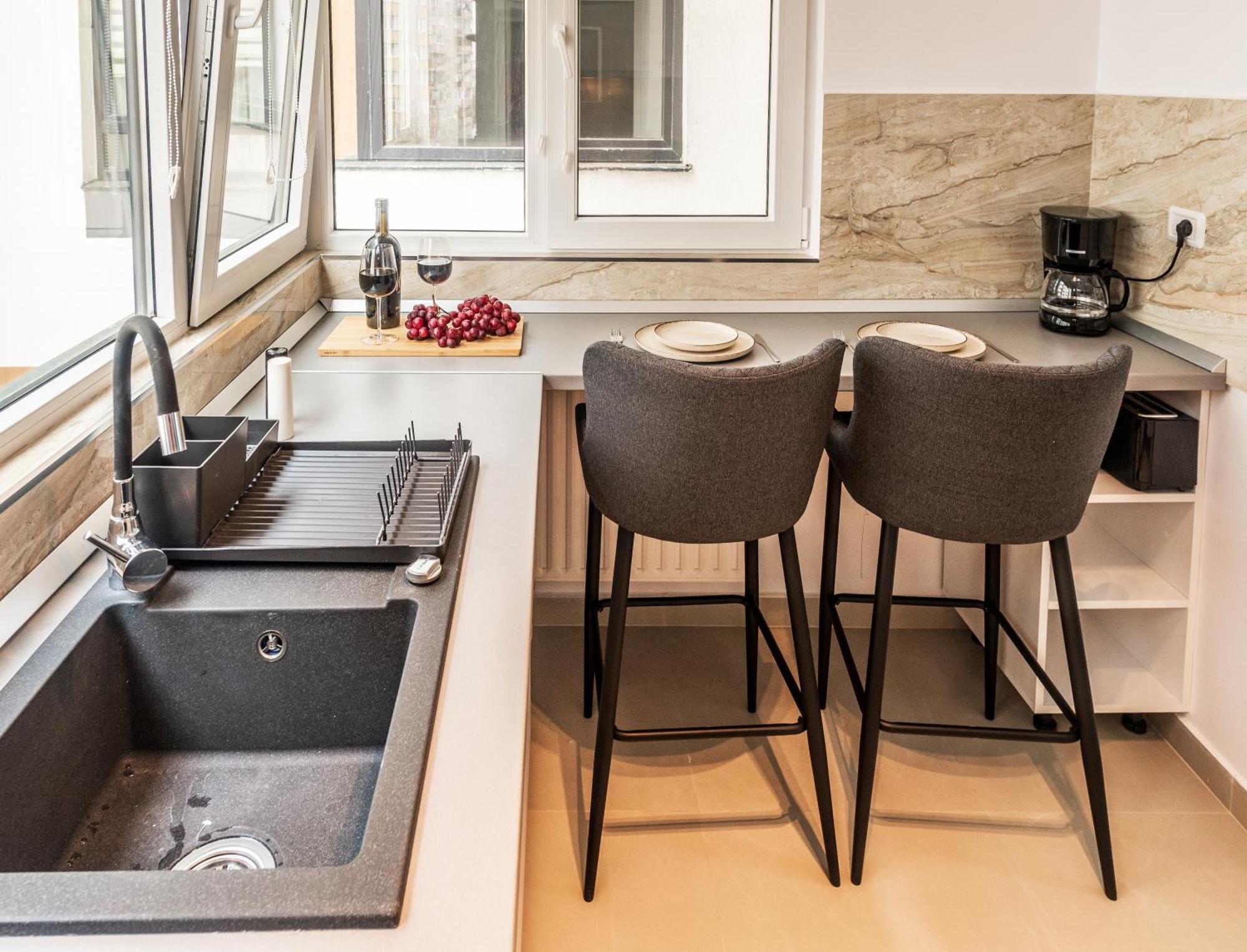 Central Residence Apartment 311 Bukares Bagian luar foto